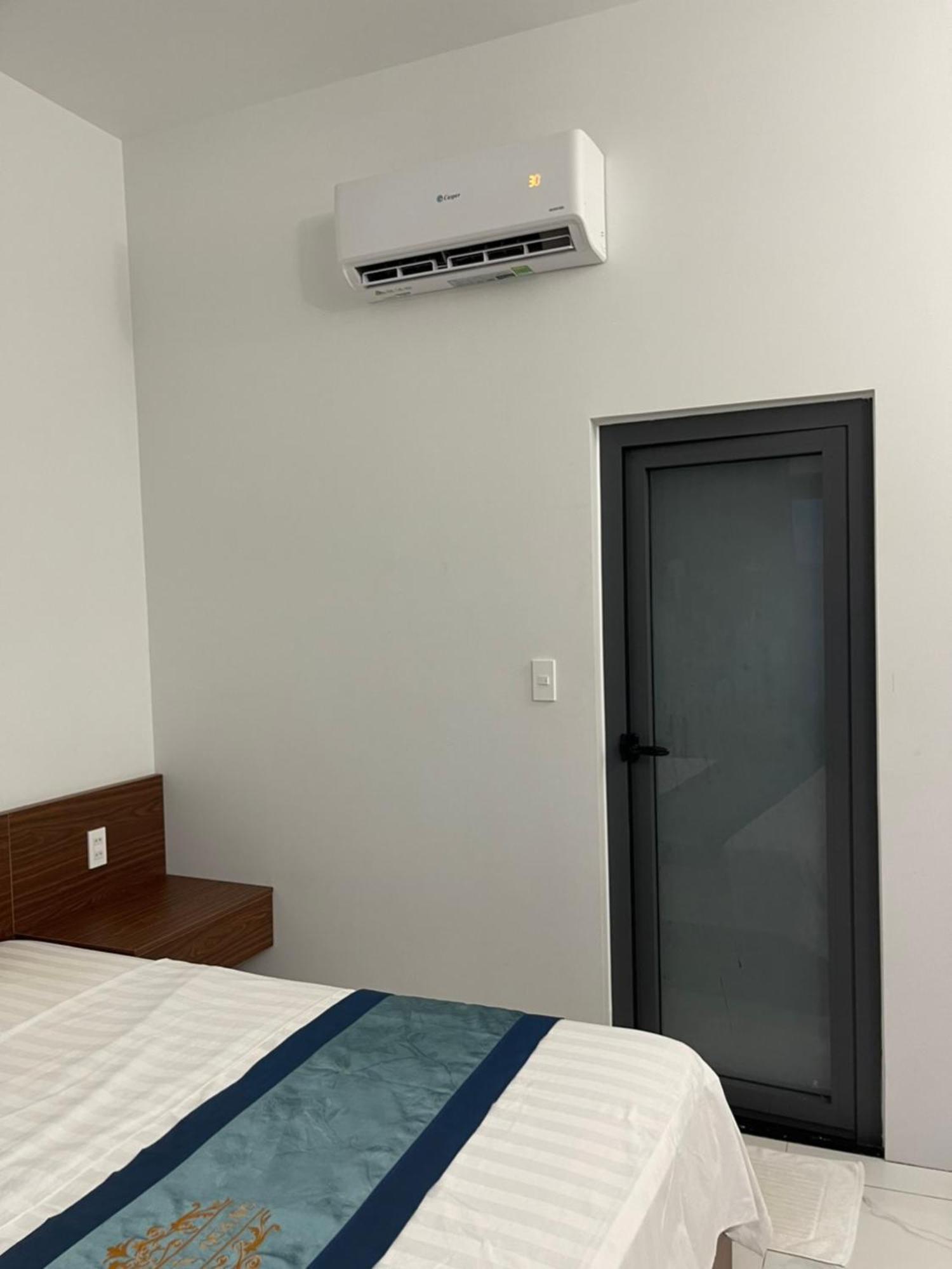 Duc Luu Quang Hotel Binh Thuan 뚜이퐁현 외부 사진