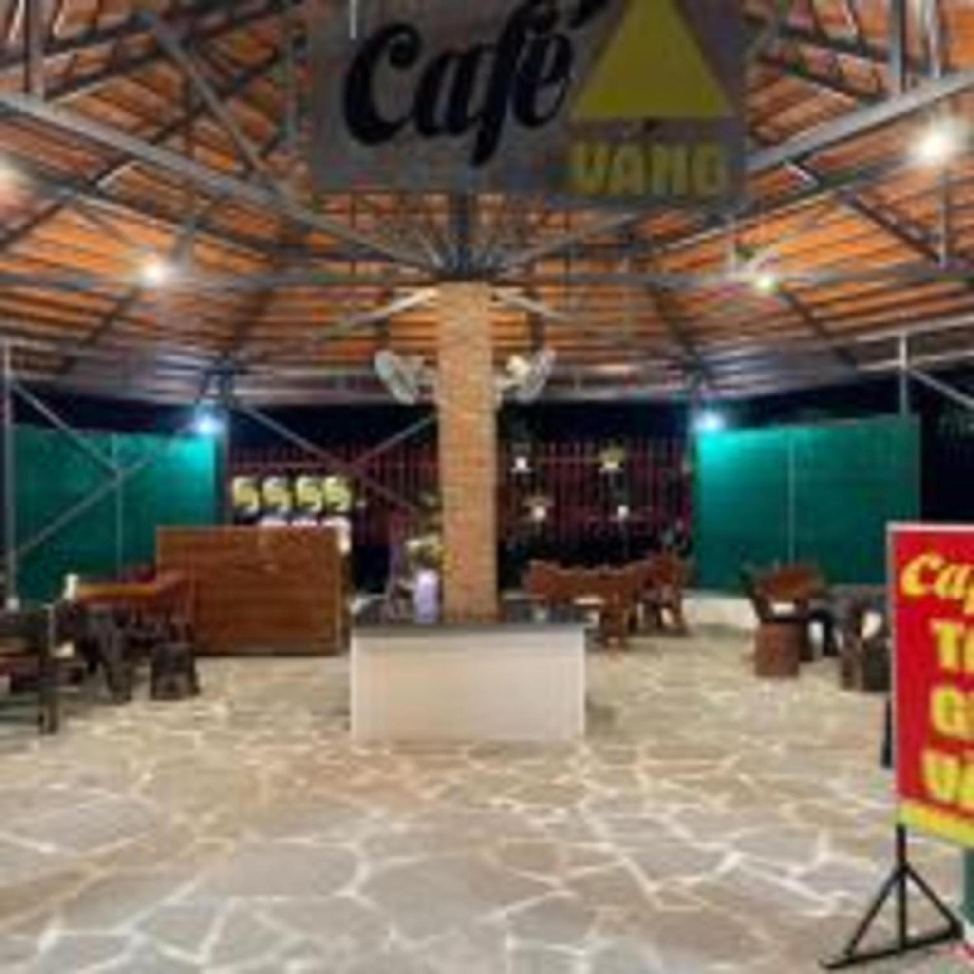 Duc Luu Quang Hotel Binh Thuan 뚜이퐁현 외부 사진